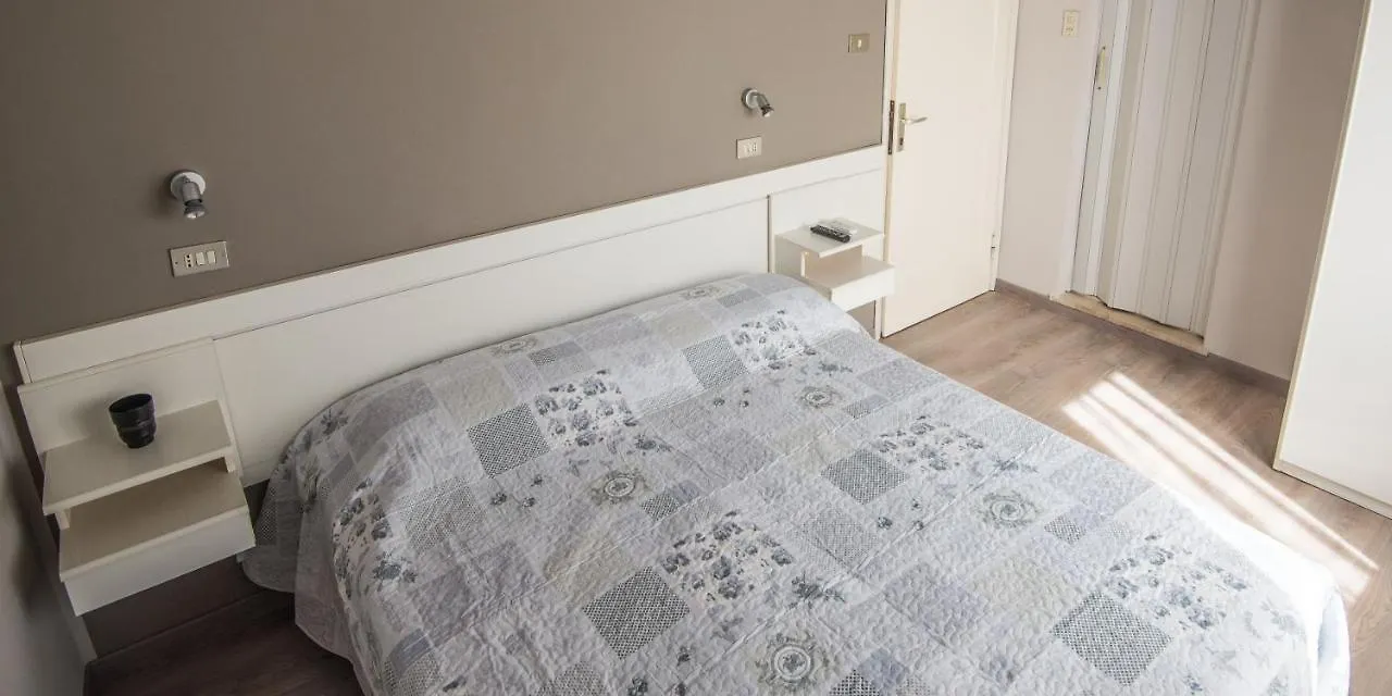 Hotel Avenusta Viserba Di Rimini